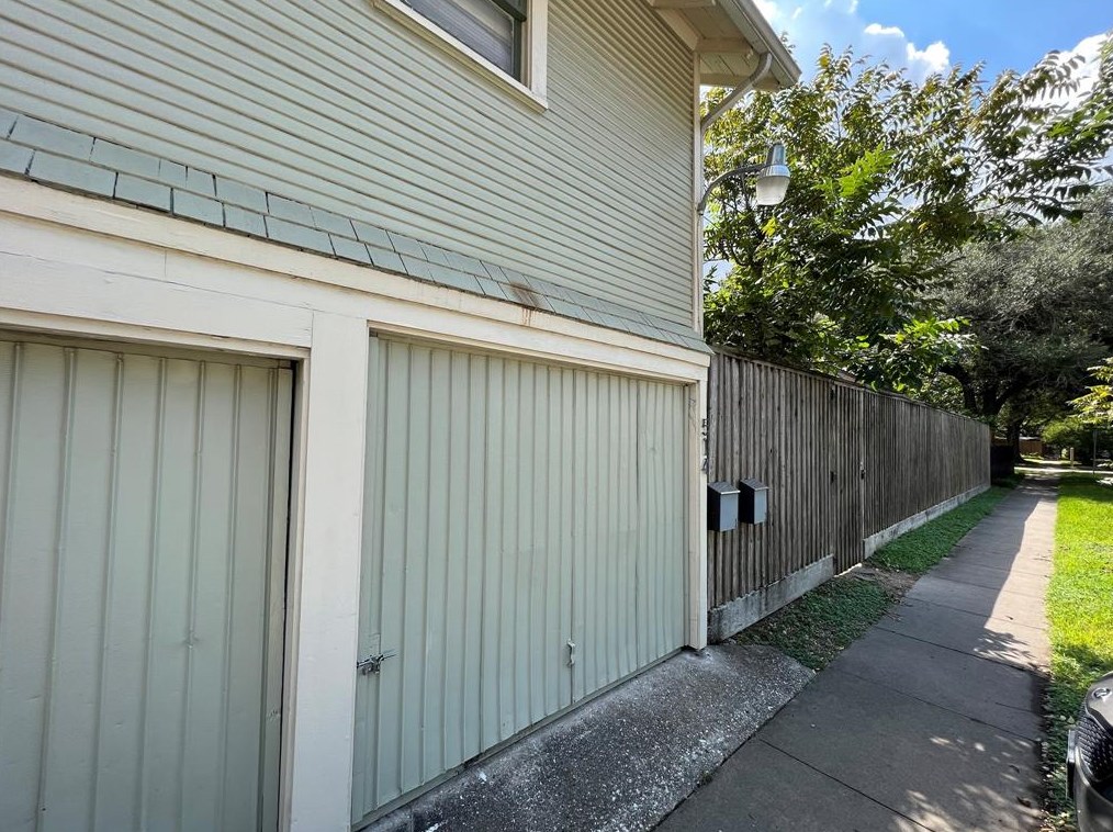 514 E 15th St #1, Houston, TX 77008