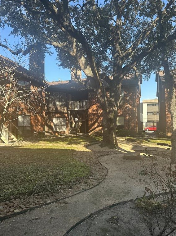 3100 Walnut Bend Ln, Houston TX  77042-4789 exterior