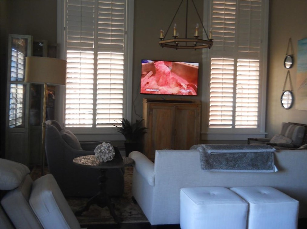 2426 Mechanic St, Galveston, TX 77550-1827