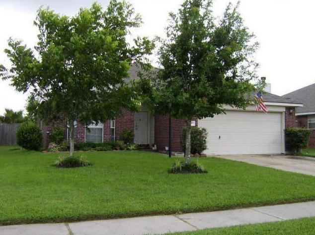 6203 Pleasant Stream Dr, Katy TX  77449-4219 exterior