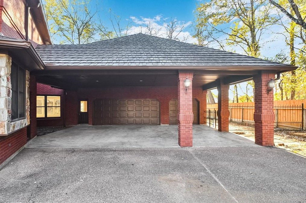 14007 Champions Hamlet Ct, Houston TX  77069-1845 exterior