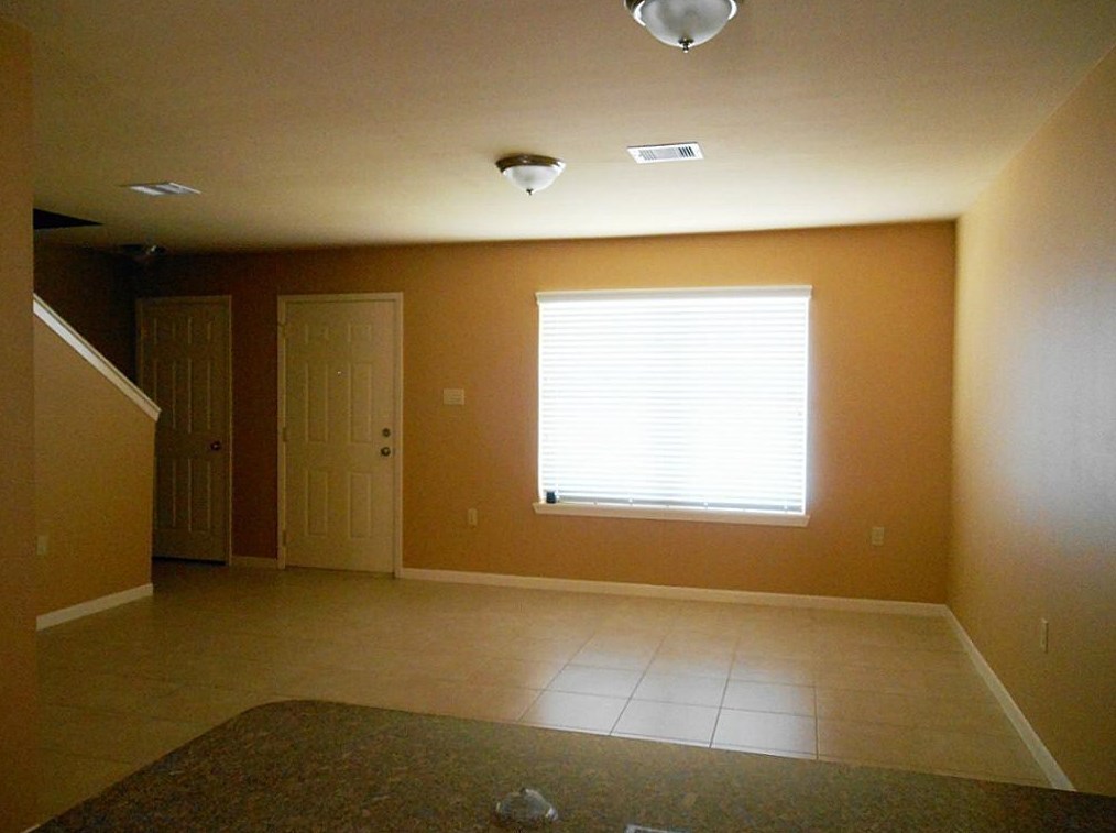 10054 Emnora Ln, Houston, TX 77080