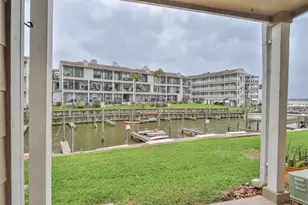 114 Yacht Club Ln, El Lago, TX 77586 - Photo 24