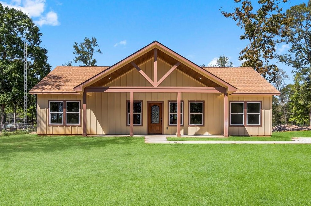 642 Sunny Dr, Livingston, TX 77351-6527
