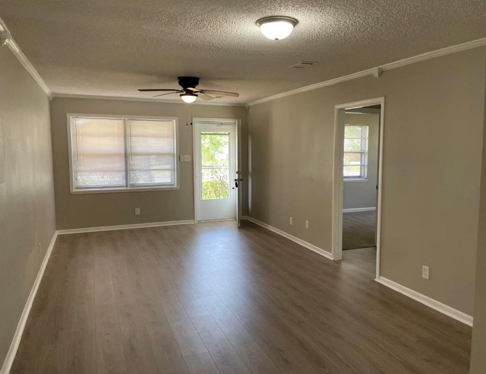 2709 27th Ave N, Texas City, TX 77590
