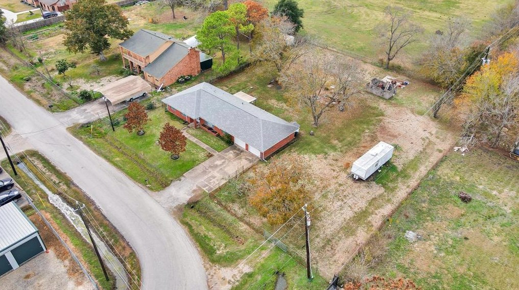 2633 Charles Ln, Sugar Land TX  77498-1703 exterior