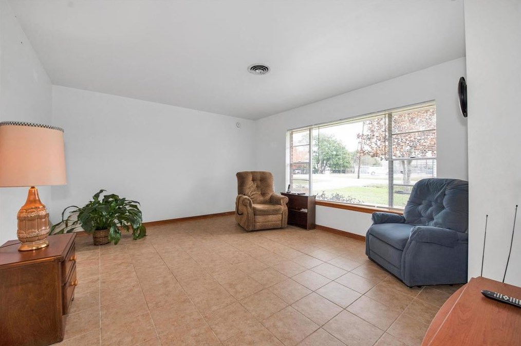 2633 Charles Ln, Sugar Land TX  77498-1703 exterior