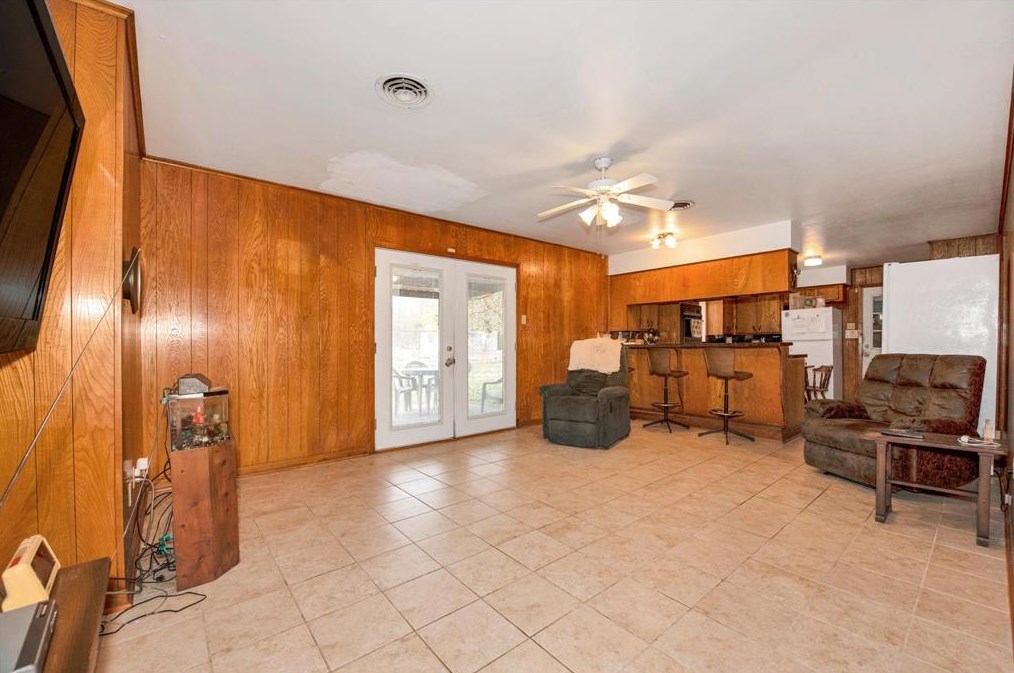 2633 Charles Ln, Sugar Land TX  77498-1703 exterior