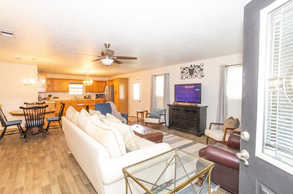 3710 Eagleson Rd, Beaumont, TX 77705