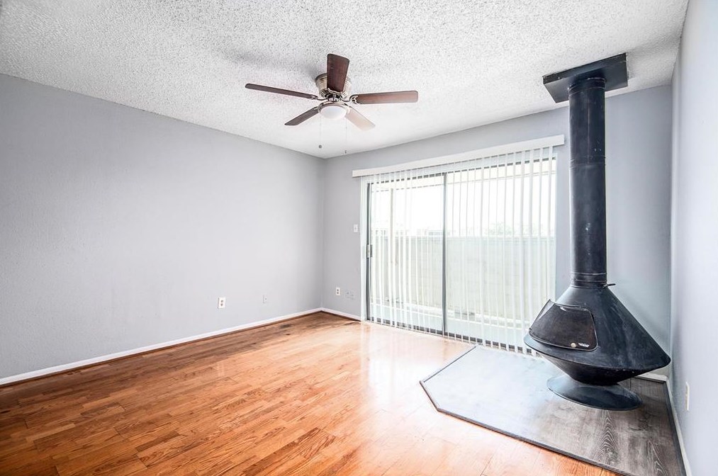 3085 Walnut Bend Ln Apt 35, Houston, TX 77042