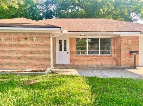 530 Globe St, Houston, TX 77034