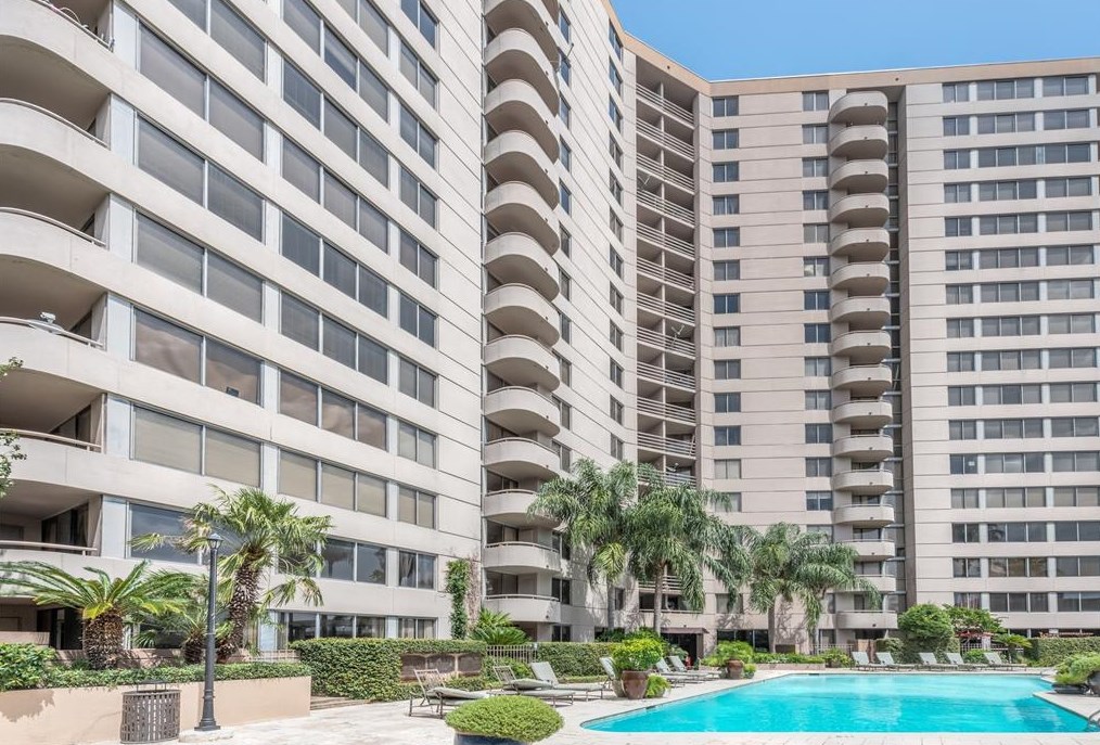 3525 Sage Rd Apt 305, Houston, TX 77056