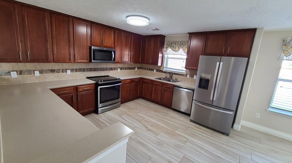 1906 Coverlea Ct, Spring TX  77388-4754 exterior