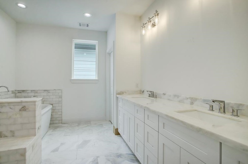 5210 Schuler, Houston TX  exterior