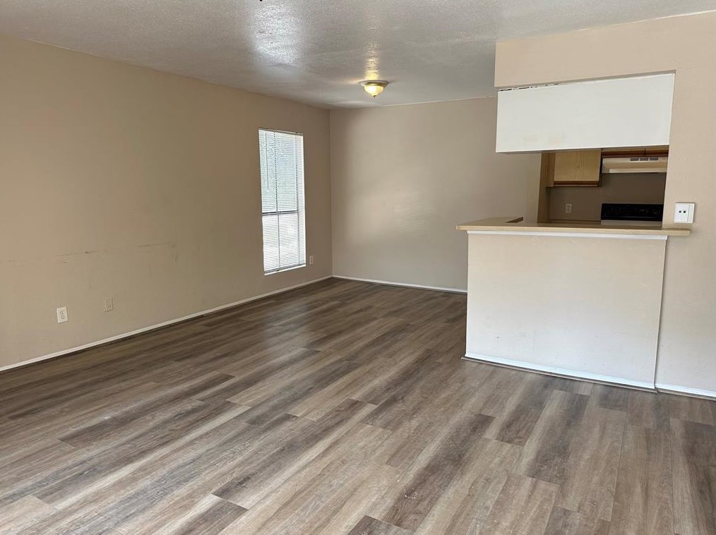10100 S Gessner Rd Apt 212, Houston, TX 77071