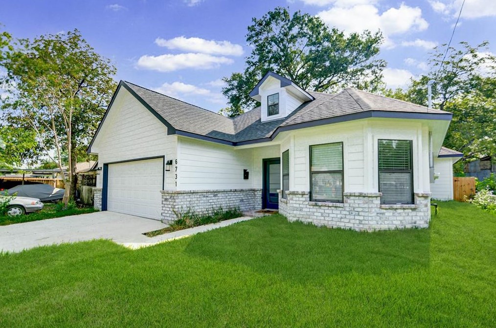 6731 New York St, Houston, TX 77021