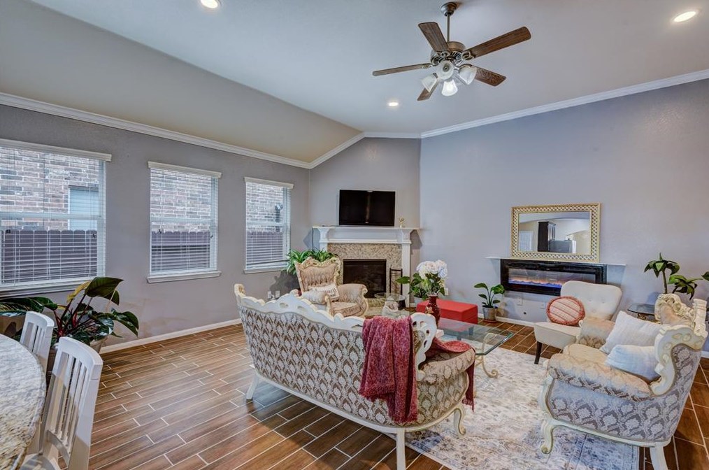24334 Piazza Dr, Richmond, TX 77406