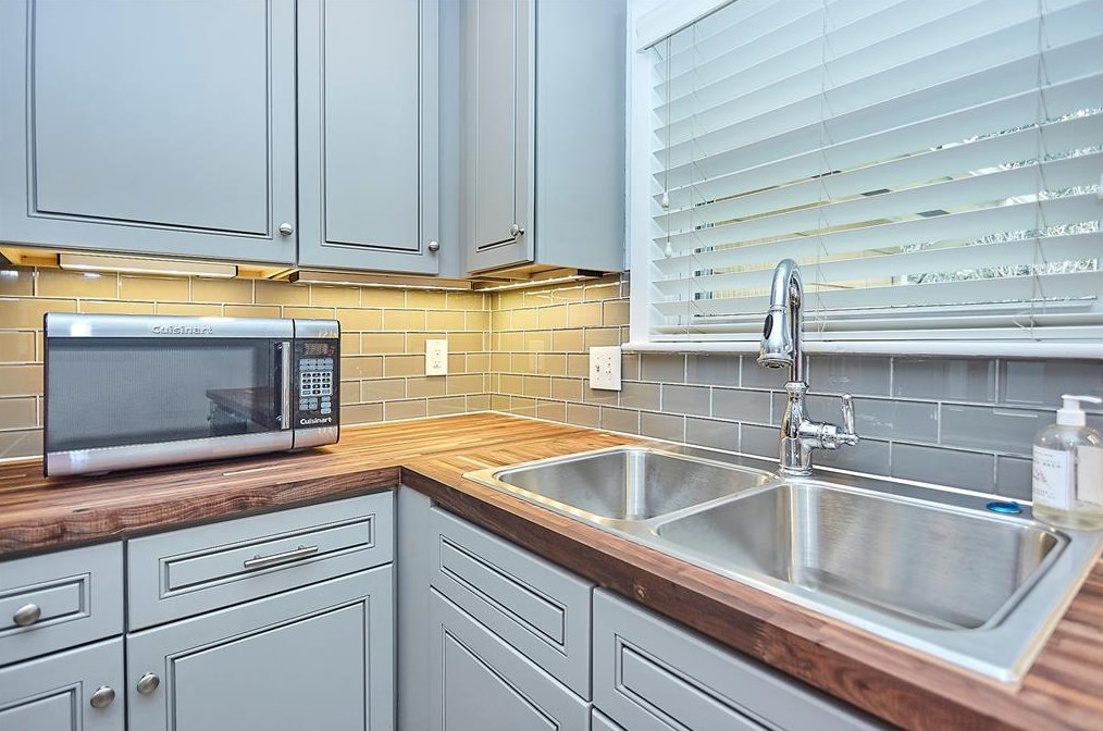 9353 Walterville Rd, Houston TX  77080-7421 exterior