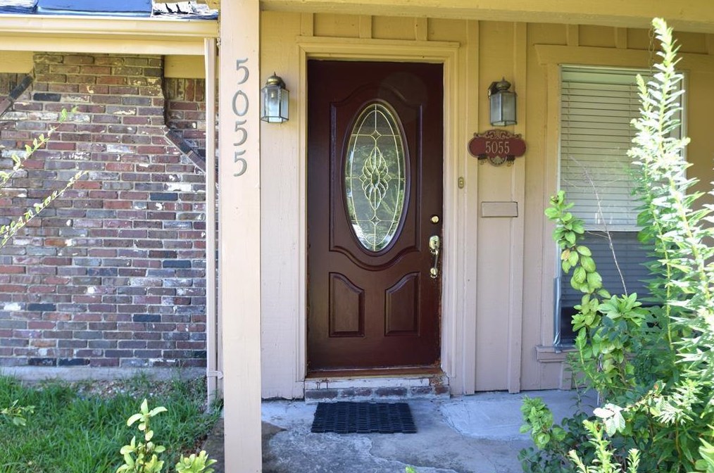 5055 W Bellfort St, Houston, TX 77033