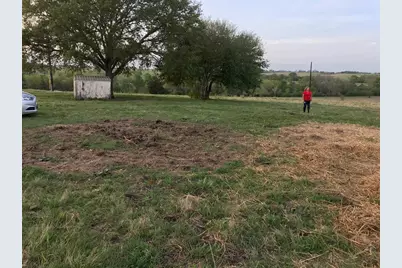 5796 Hurtig Road, Bleiblerville, TX 78931 - Photo 8