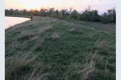 5796 Hurtig Road, Bleiblerville, TX 78931 - Photo 22