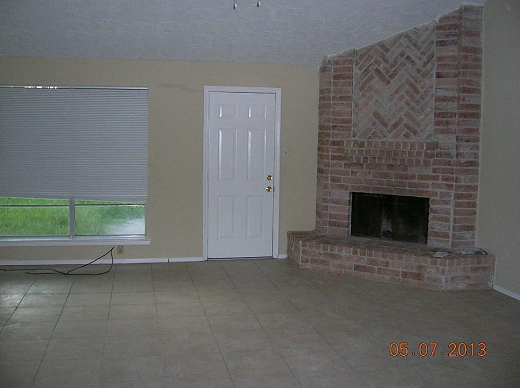 15847 Thistledew Dr, Houston TX  77082-1432 exterior