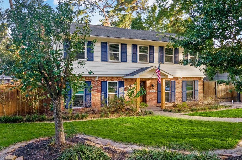 10611 Dunbrook Dr, Houston, TX 77070