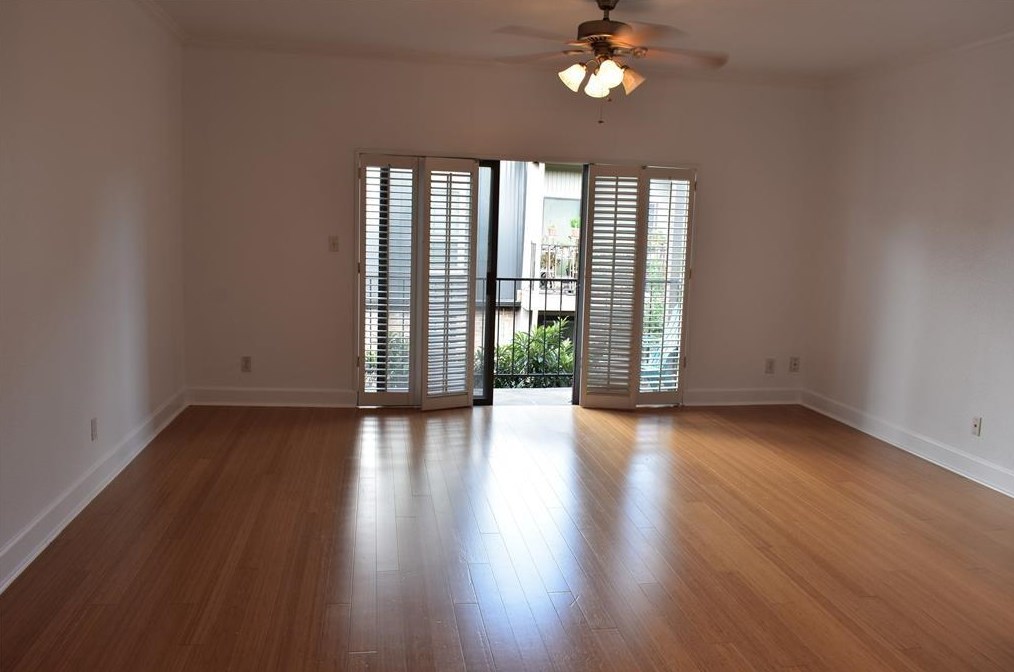 2425 Underwood St Apt 350, Houston, TX 77030