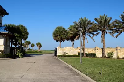 3421 Bay Point Drive, Palacios, TX 77465 - Photo 10