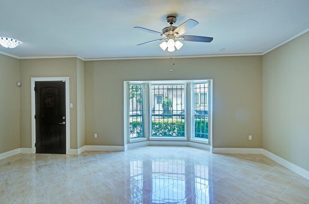 840 Threadneedle St Apt 208, Houston, TX 77079