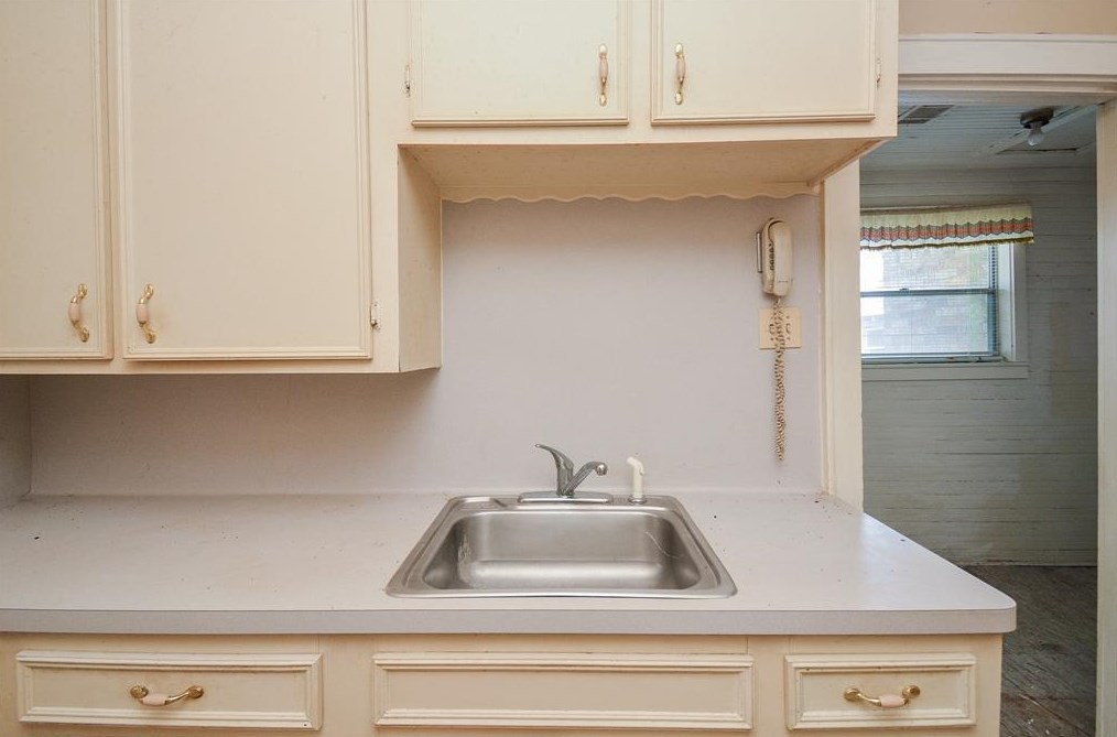 1517 Mcduffie, Houston TX  77019-5309 exterior