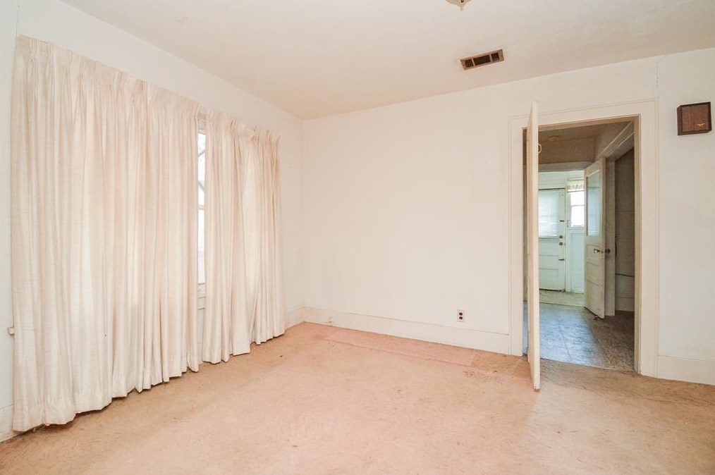 1517 Mcduffie, Houston TX  77019-5309 exterior