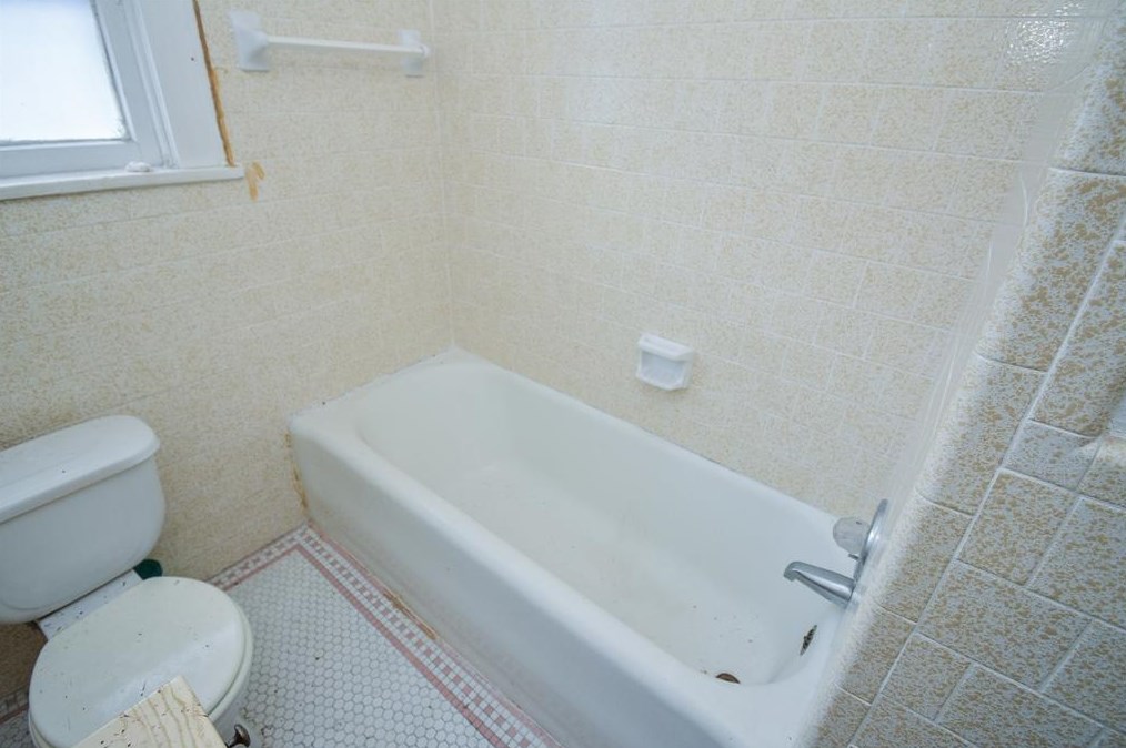1517 Mcduffie, Houston TX  77019-5309 exterior