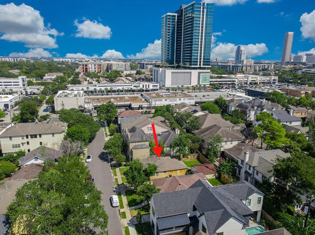 1517 Mcduffie, Houston TX  77019-5309 exterior