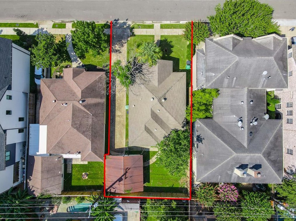 1517 Mcduffie, Houston TX  77019-5309 exterior