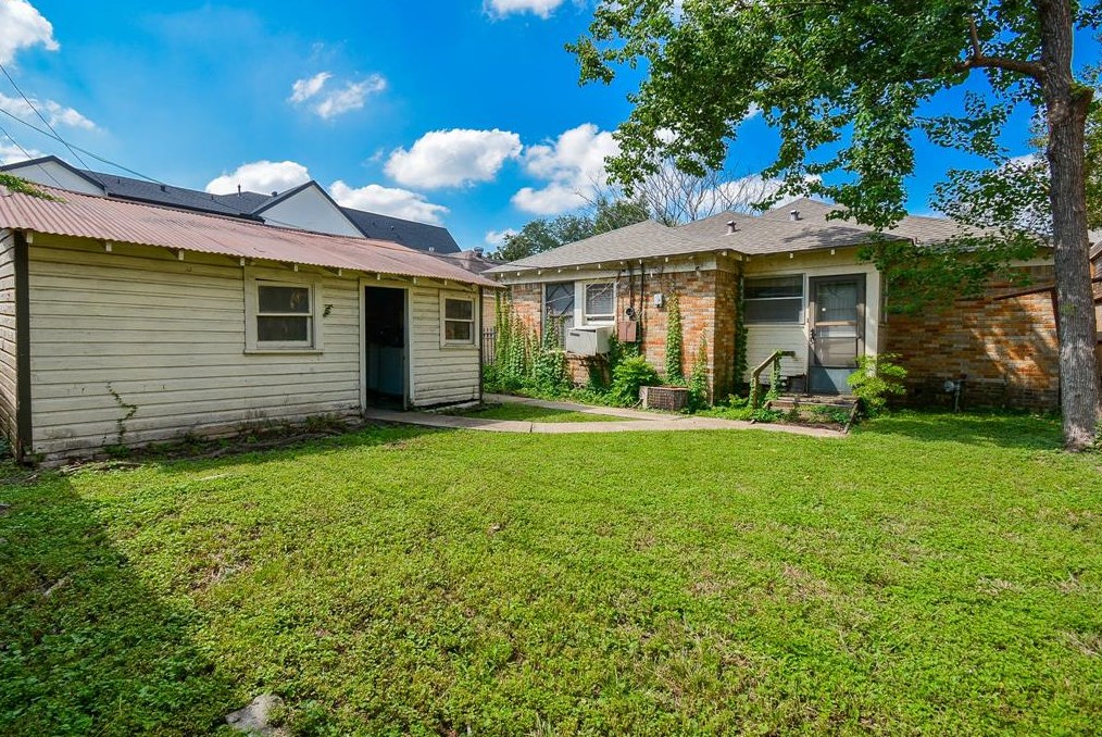 1517 Mcduffie, Houston TX  77019-5309 exterior