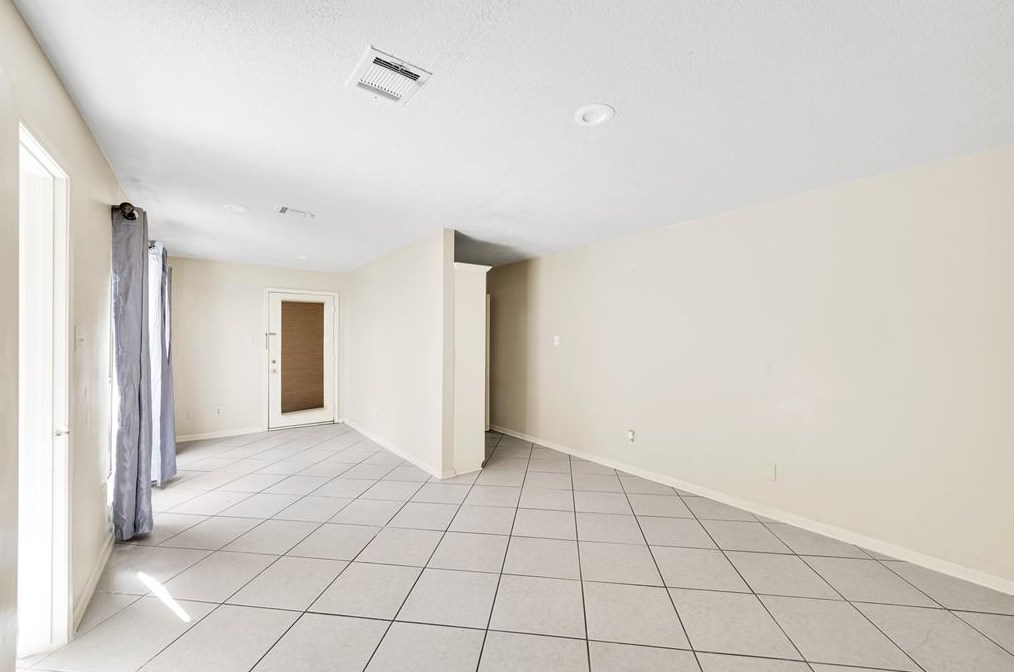 11111 Bandlon Dr, Houston TX  77072-1908 exterior