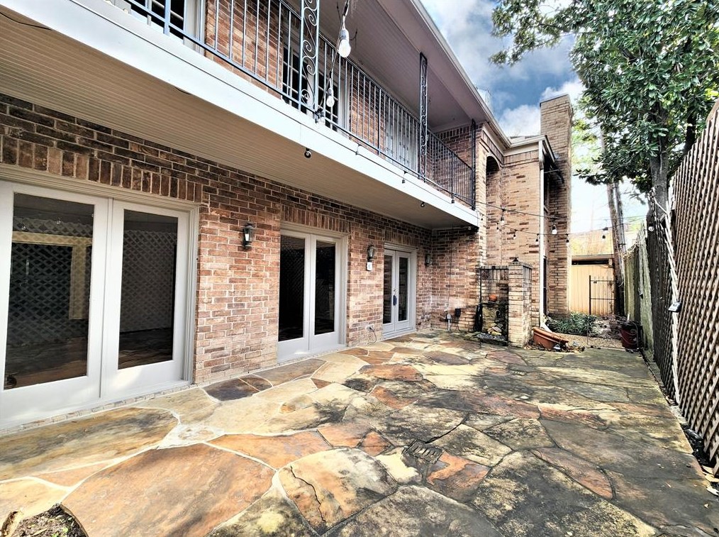 5917 Valley Forge Dr #c, Houston, TX 77057
