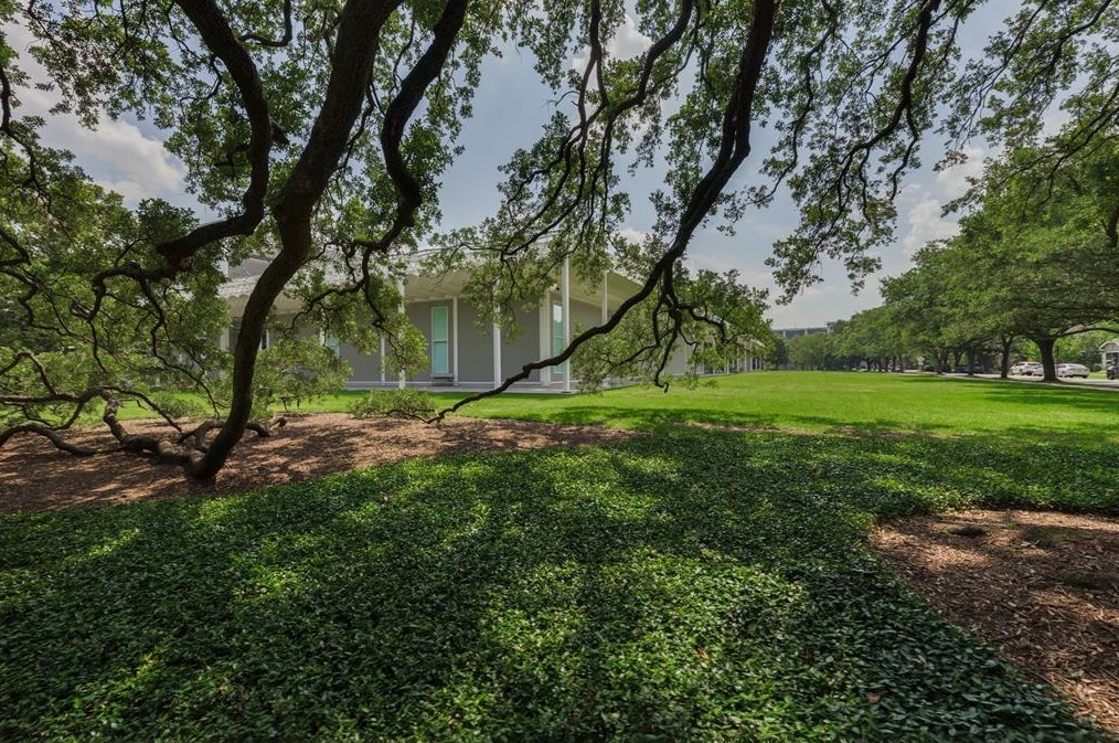 2324 Steel St, Houston TX  77098-5610 exterior