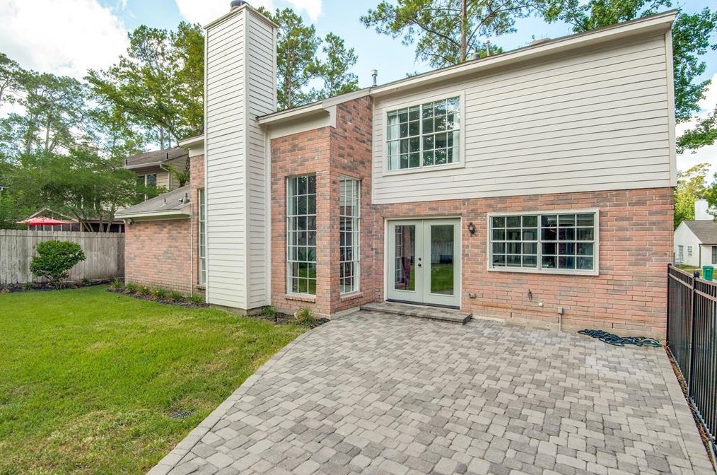 14 White Fawn Dr, Spring, TX 77381-4325