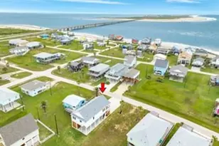 13119 Buccaneer Pkwy, Freeport, TX 77541 - Photo 4