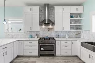 9417 Vista Bella, Galveston, TX 77554 - Photo 16