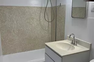 2725 Rutland St, Houston, TX 77008 - Photo 6