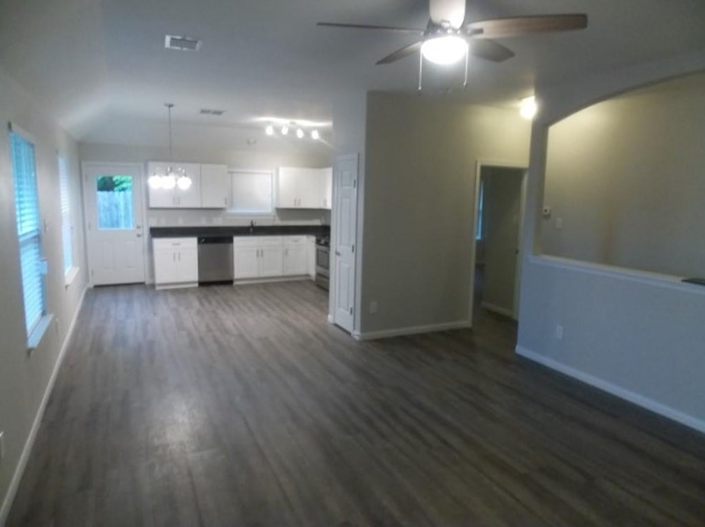 13207 Ambrosa Dr, Houston, TX 77044