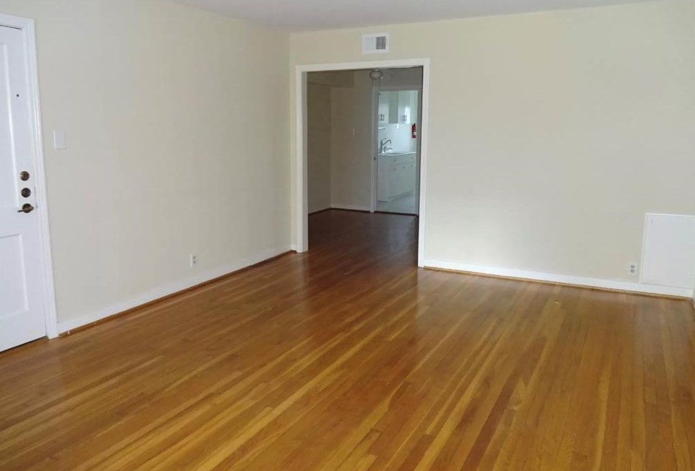 2131 Kipling St #4, Houston, TX 77098