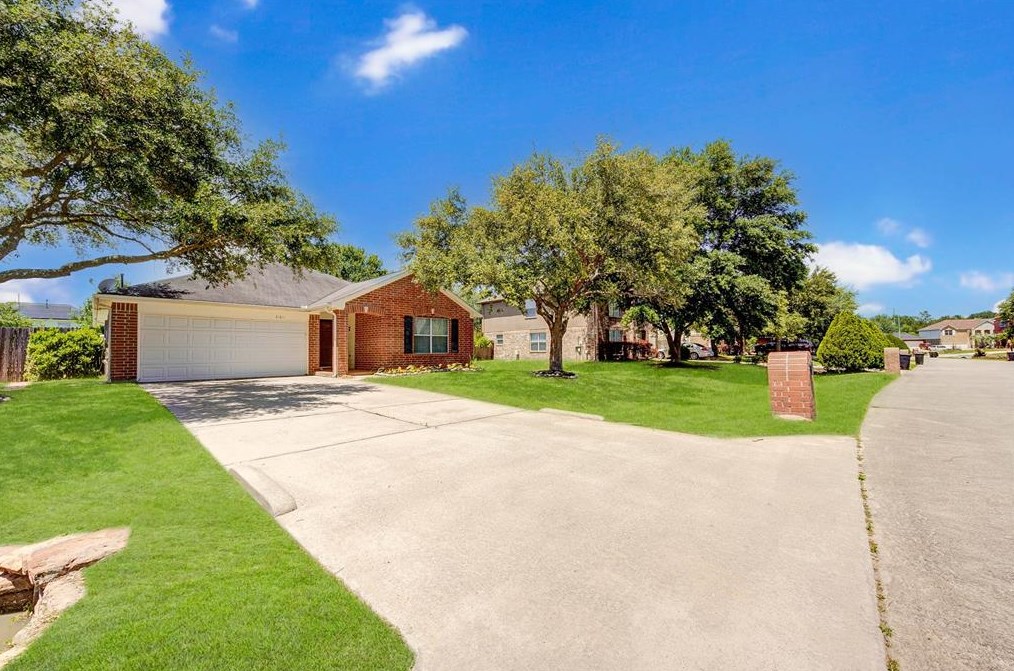 21611 Country Club Green Way, Tomball, TX 77375