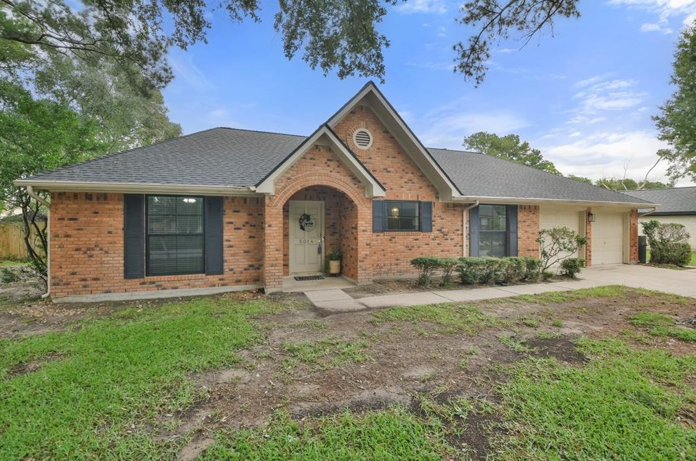 5014 Temple Bell Dr, Spring, TX 77388-2856