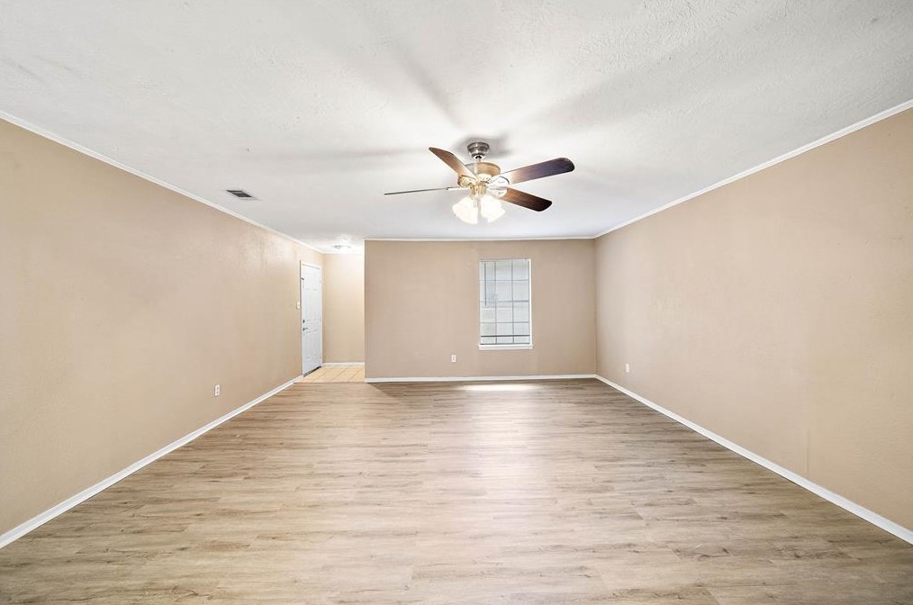 3309 Scotch Moss Ln, Morgans Point, TX 77571