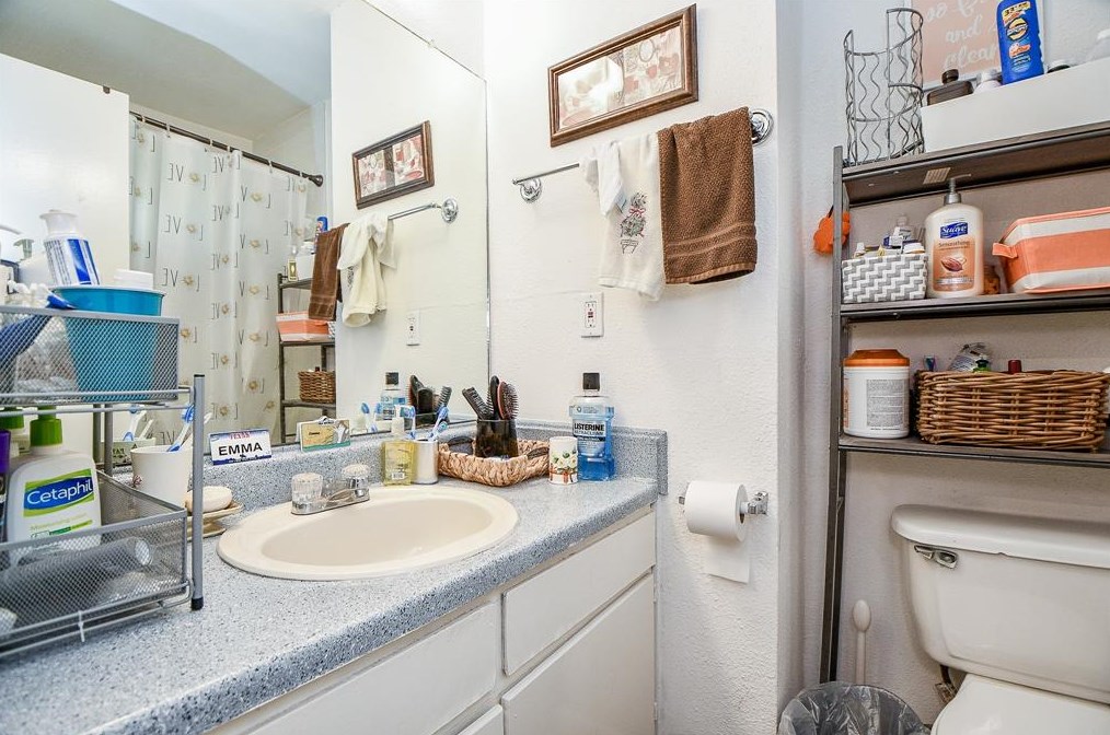 16138 Corsair Rd, Houston TX 77053-3444 exterior