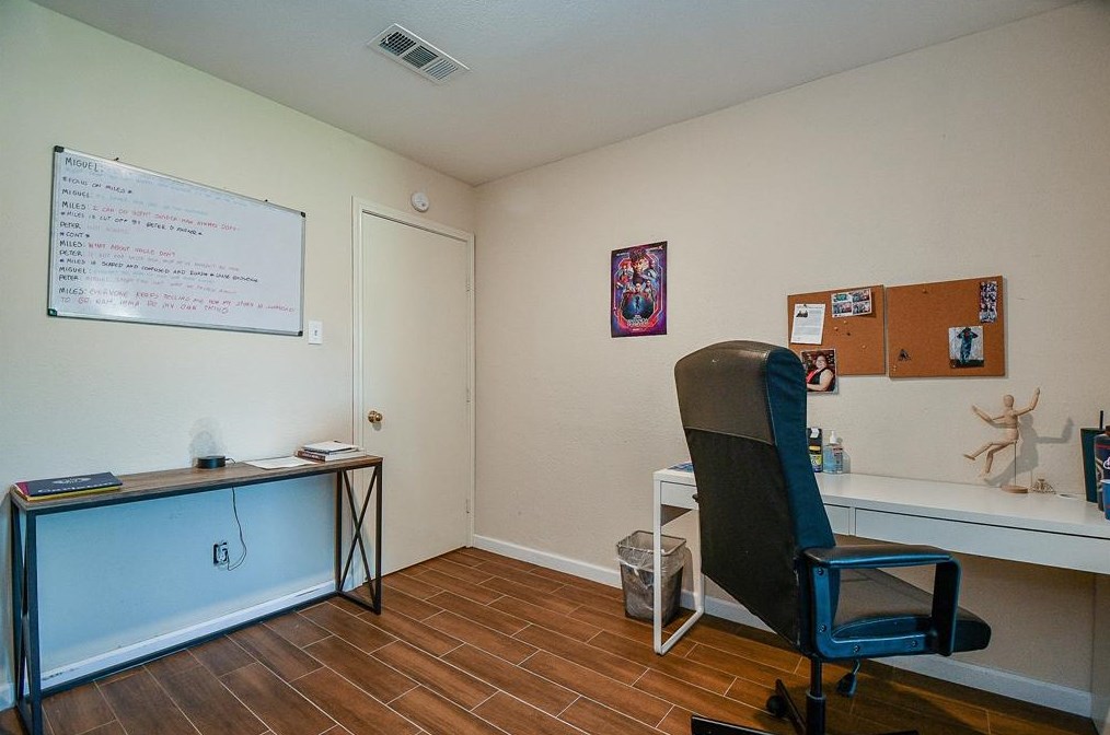 16138 Corsair Rd, Houston TX 77053-3444 exterior